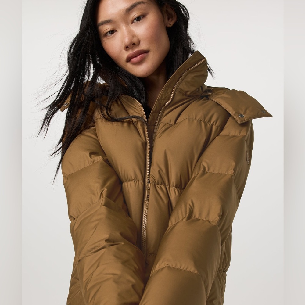 NWT Vuori Women’s Brown Puffer Jacket in Rum - Picture 10 of 10
